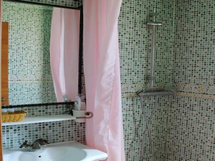 Hostal La Savina Cervera  Eksteriør billede