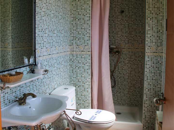 Hostal La Savina Cervera  Eksteriør billede